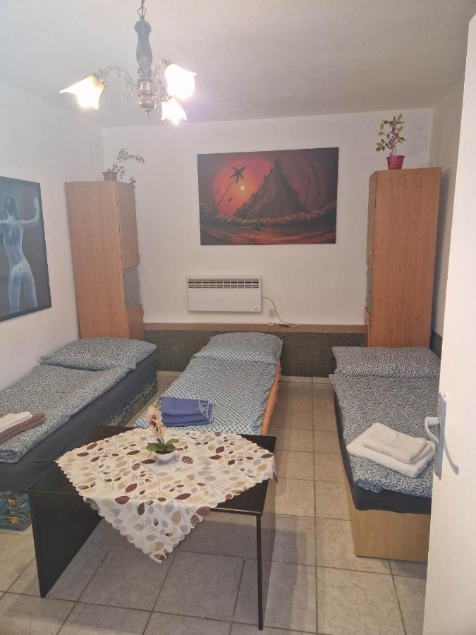 Ubytovanie v súkromí Dolne Plachtince Exterior foto